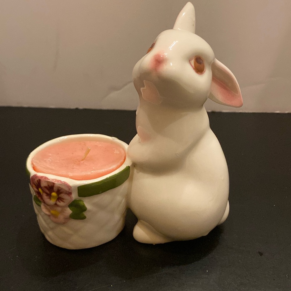 VTG 1980 Avon Ceramic Easter Bunny rabbit Bright votive Candle Holder